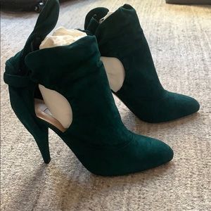 SJP by Sarah Jessica Parker